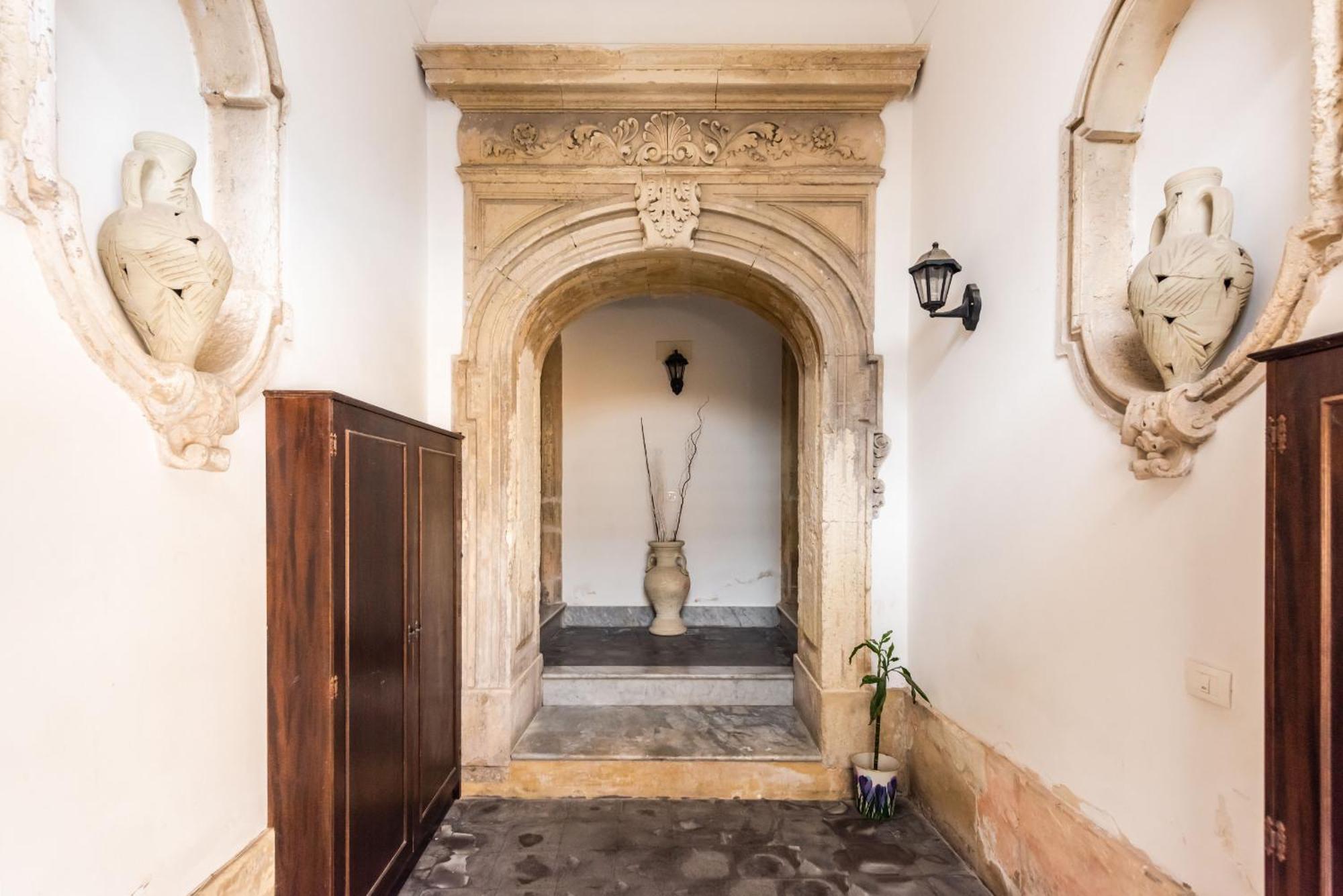 Palazzo Bozzanca Apartments By Wonderful Italy Syracuse Extérieur photo